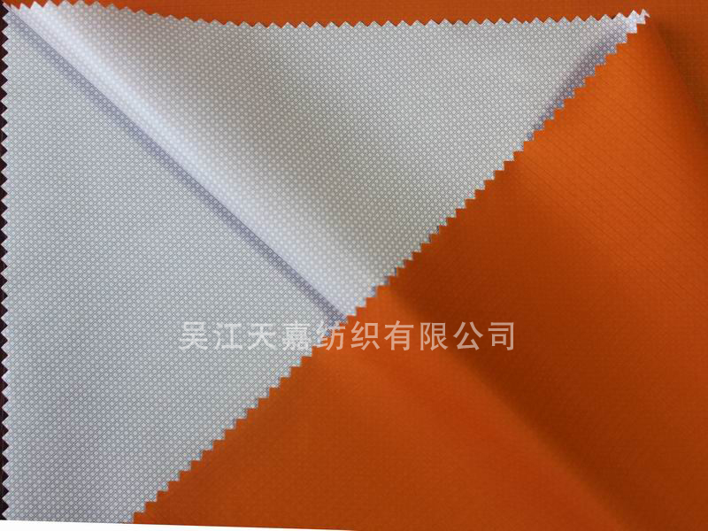 品名：210T格子尼丝纺复彩膜