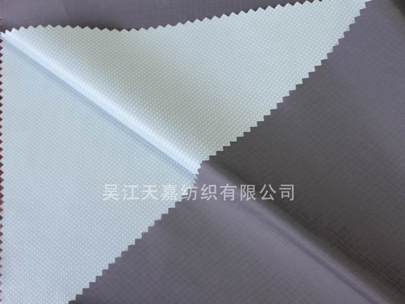 210T格子尼丝纺复彩膜
